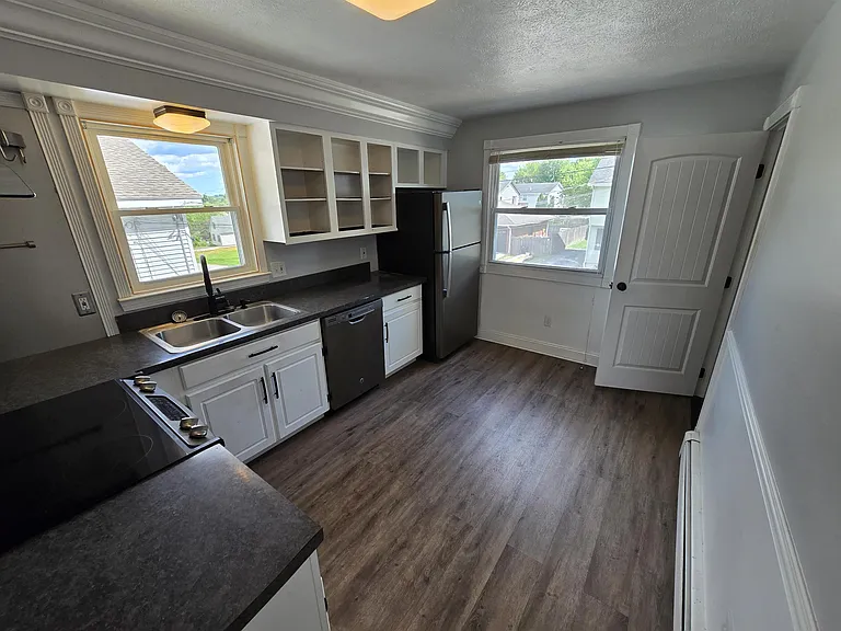 25 W Rosedale Ave — Photo 7