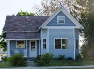 514 N Water St, Algoma, WI 54201