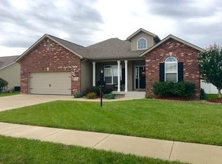 7026 Savannah Dr, Glen Carbon, IL 62034