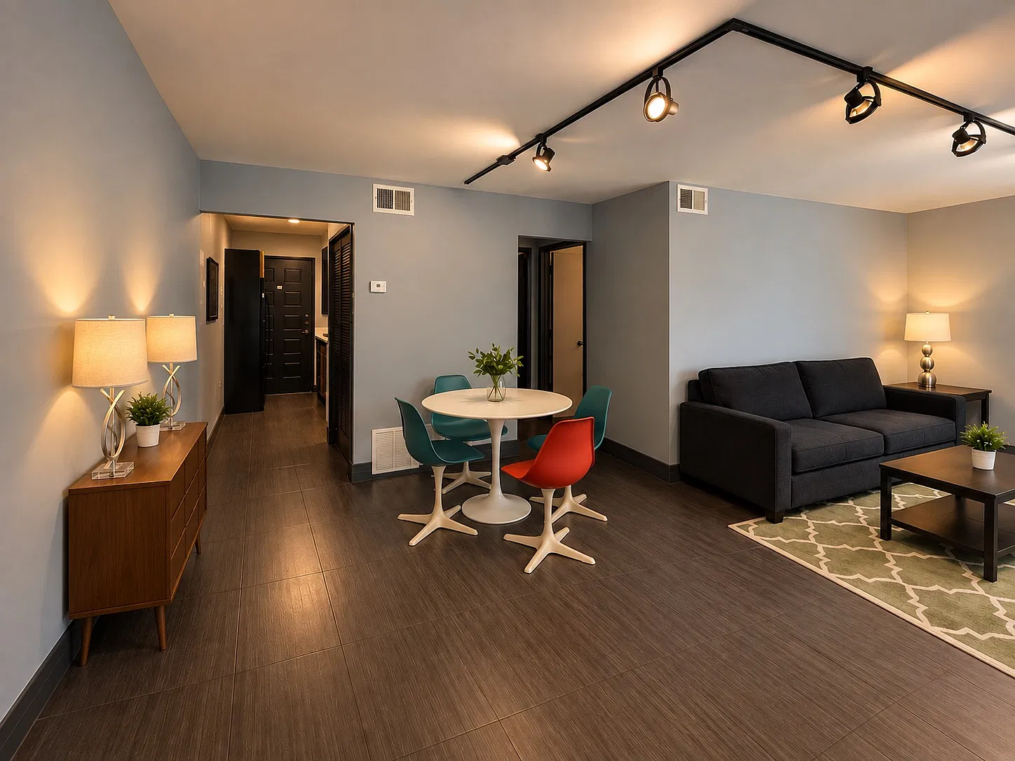 1 bed, 600 sqft, $1,295 — Photo 2