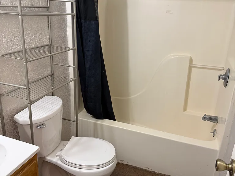 441 W Church St — Photo 12