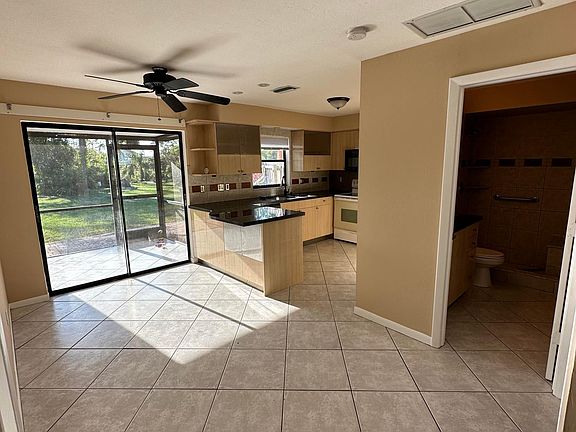 5th image of 17406 E Carnegie Cir