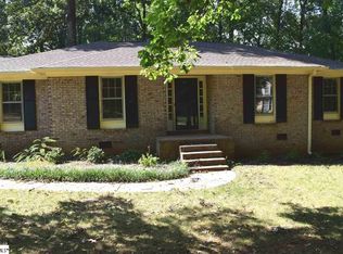 513 Cambridge Dr, Spartanburg, SC 29301