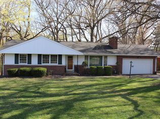 1100 Fondulac Dr, East Peoria, IL 61611