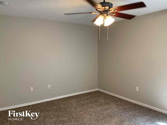 4th image of 1396 Laurel Glen Dr