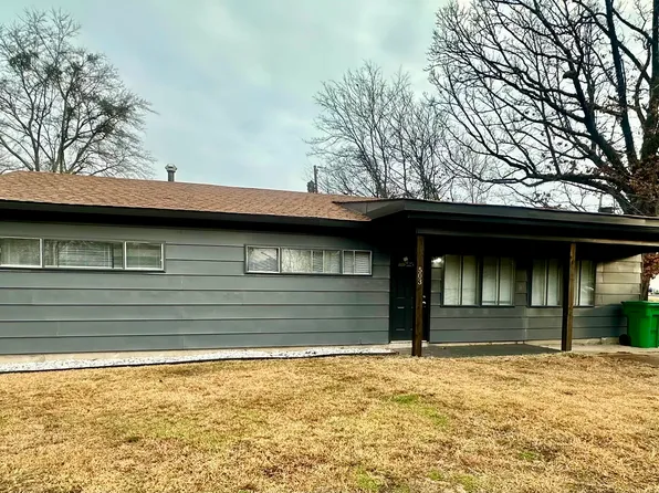 503 16th Ave N, Columbus, MS 39701