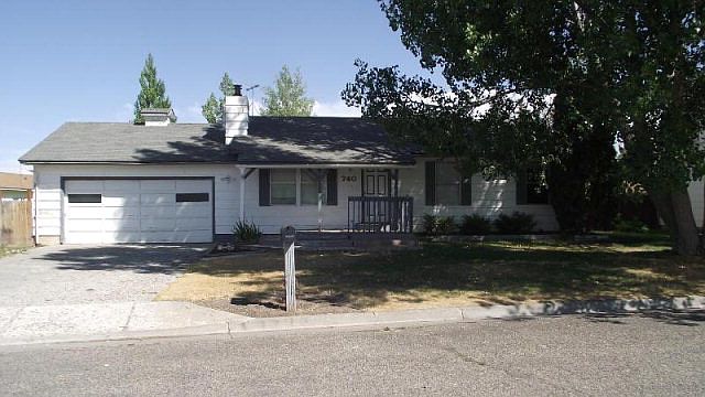 1st image of 740 N Butterfly Dr