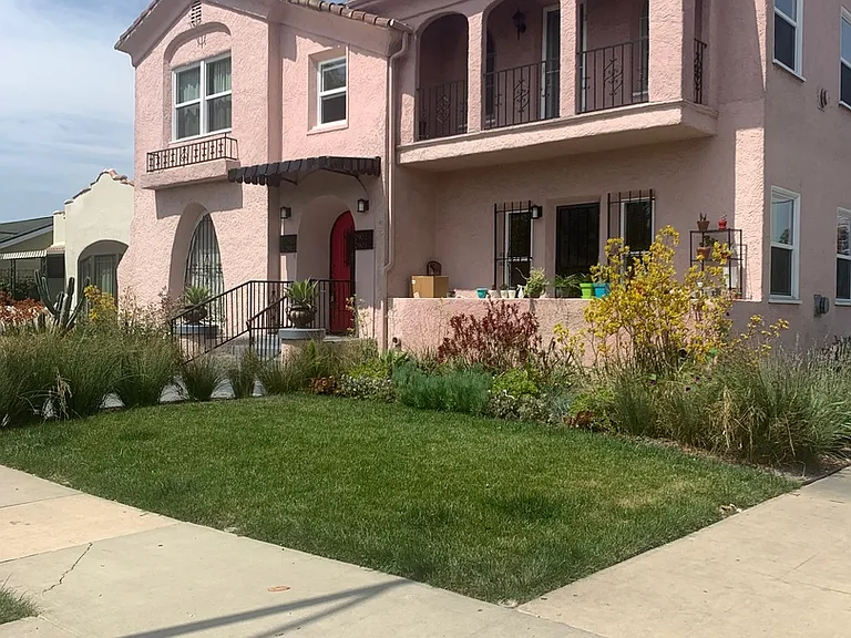 2901 Somerset Dr — Photo 3