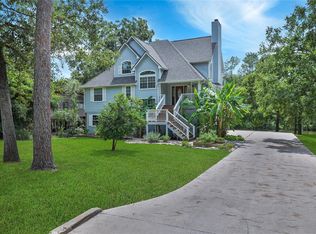 3110 Oak Dr, Dickinson, TX 77539