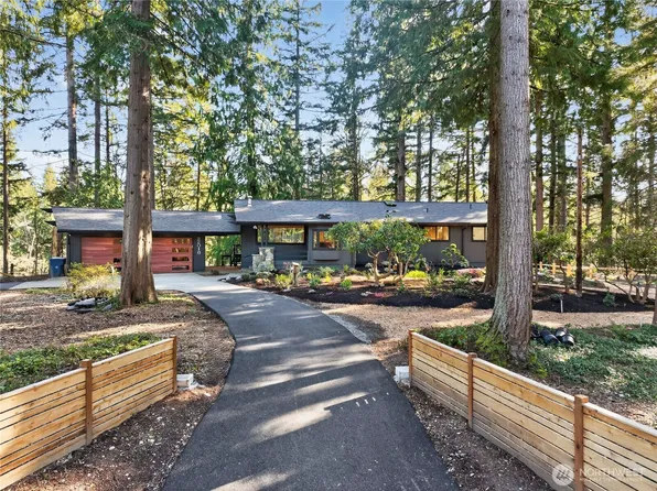 22016 Vine Road, Brier, WA 98036