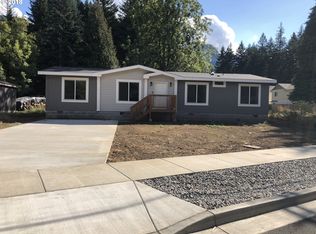 796 Forest Ln, Cascade Locks, OR 97014