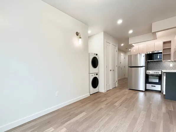 524 West 134th Street image 6 of 21