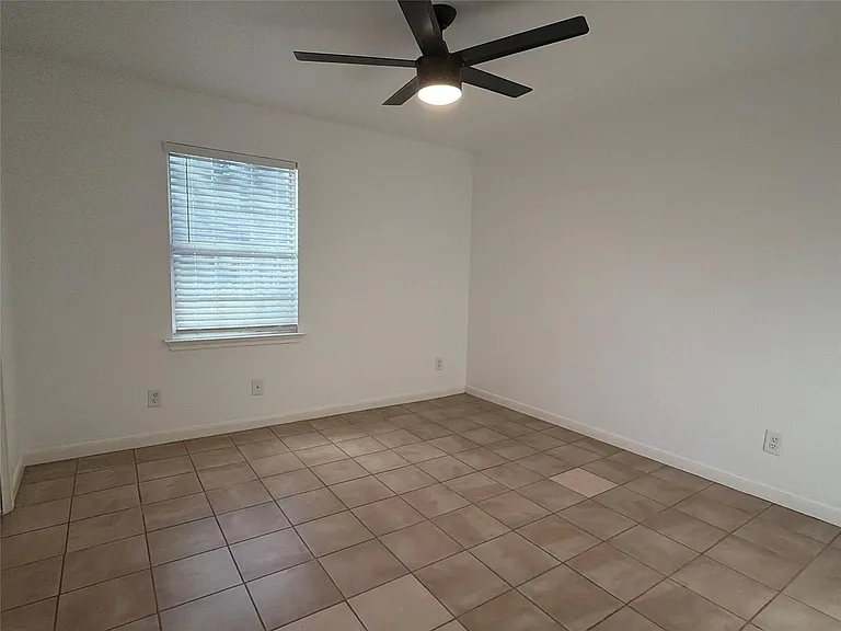103 N Mockingbird Cir — Photo 4
