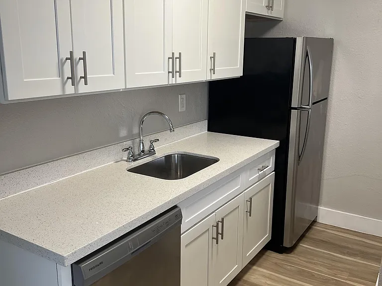 1436 Holly Heights Dr #3 — Photo 5