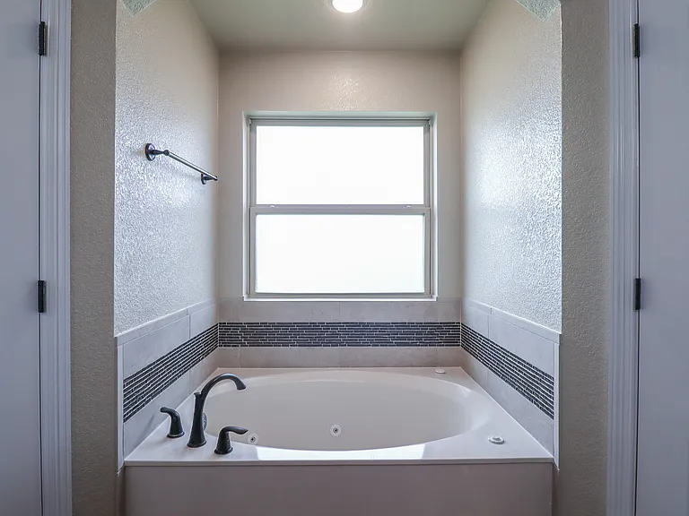 8107 Preston Hollow Dr — Photo 26