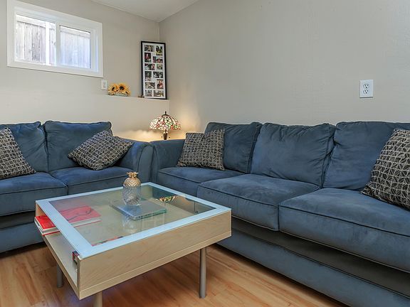 2nd image of 647 San Dieguito Dr #4