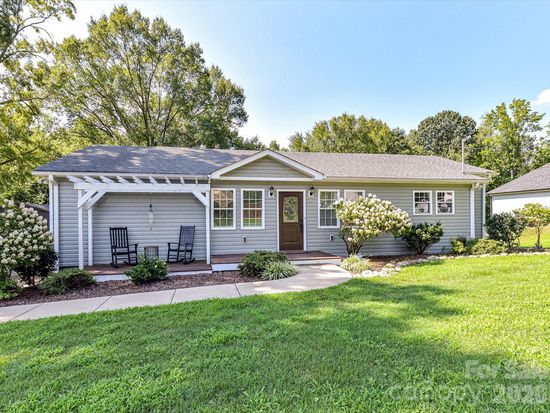 2550 Echerd St, Kannapolis, NC 28083