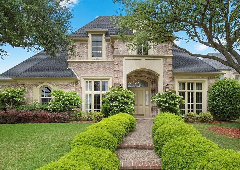 Custom home on golf course and lake