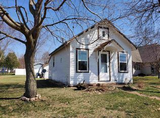 510 E Alfred St, Weyauwega, WI 54983