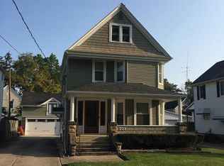 221 Wooster St, Elyria, OH
