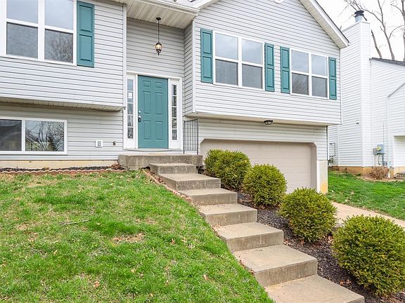 3rd image of 1815 Coralberry Ct
