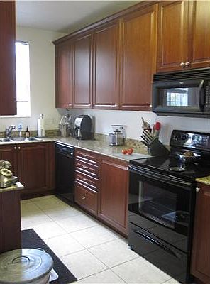 3rd image of 113 Mendoza Ave