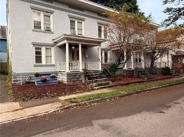 261 Henrietta St, Rochester, NY 14620