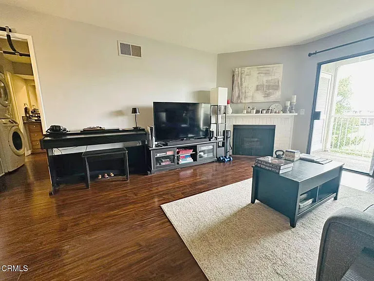1181 Packers Cir #118 — Photo 4