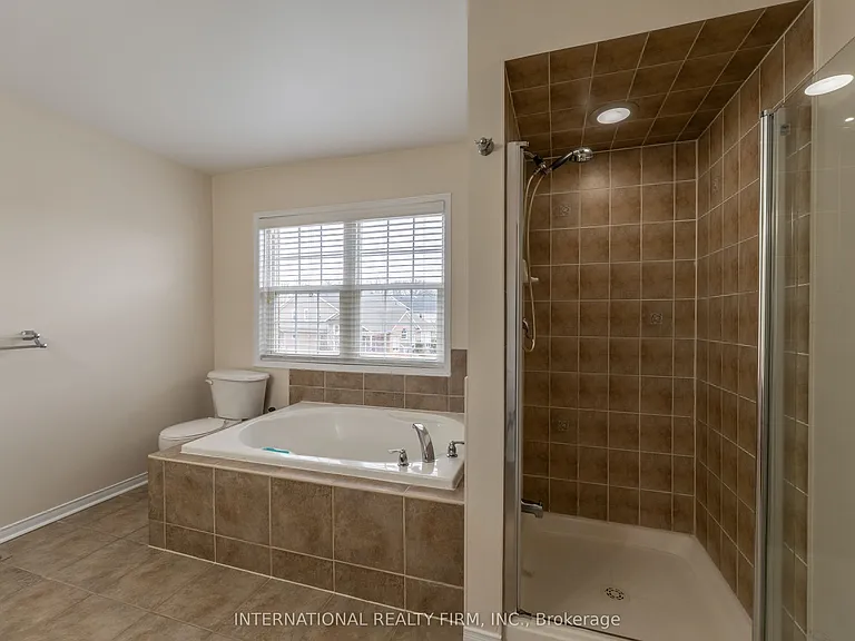 102 Hunter Way — Photo 29