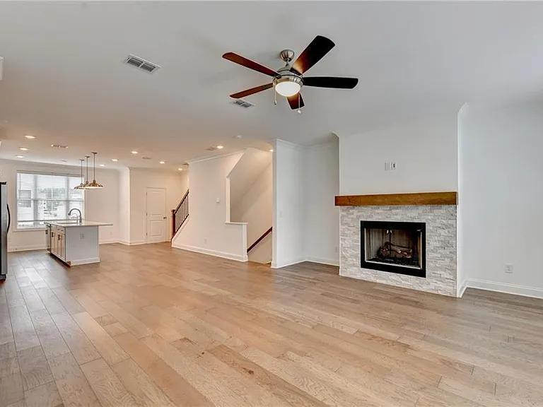 603 Millcroft Blvd — Photo 11