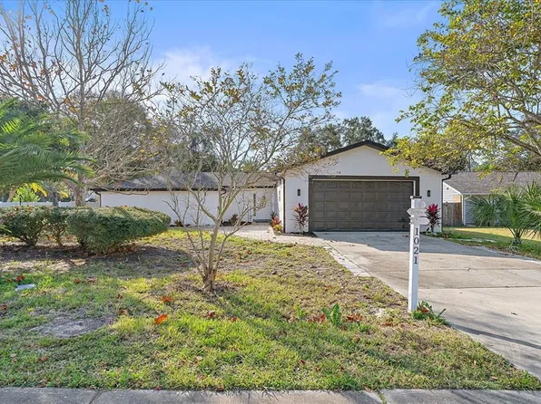 1021 15th St, Palm Harbor, FL 34683