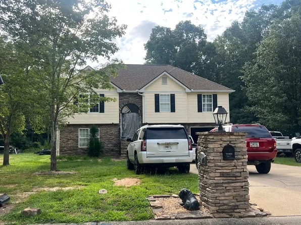 3903 Felicity Ln, Gainesville, GA 30507