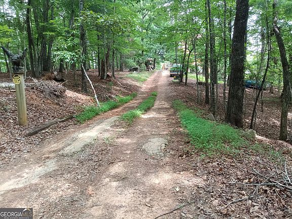 3rd image of 852 Martin Dr