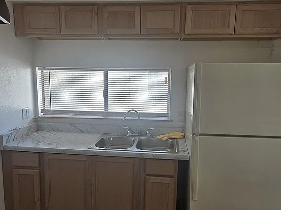 3rd image of 5122 N 22nd Ave #12