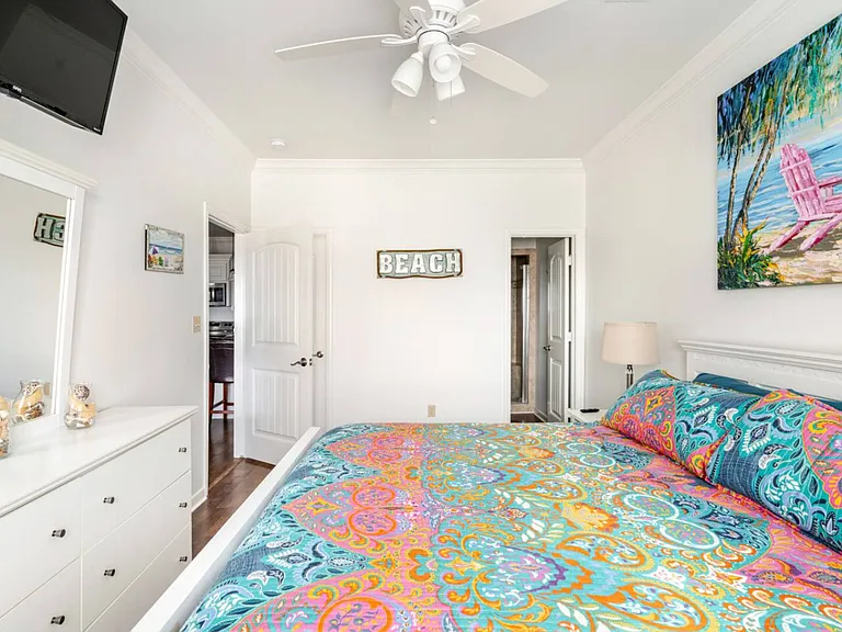 Ocean Tide Dr — Photo 36