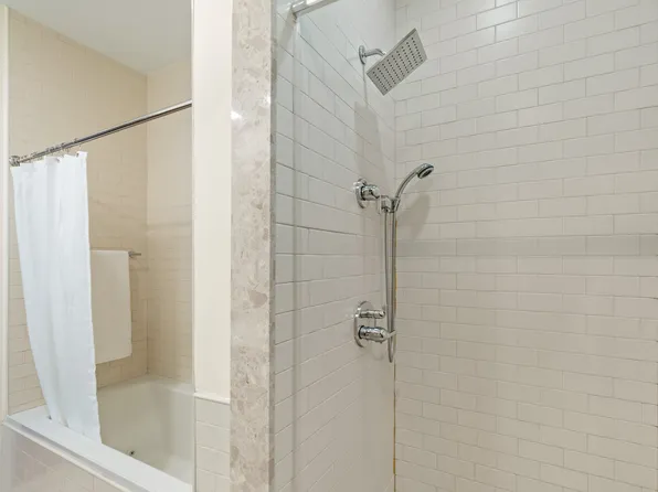 90 Bay Street Landing image 30 of 49