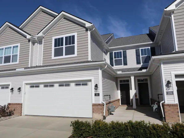 102 Saltsprings Dr, Saline, MI 48176