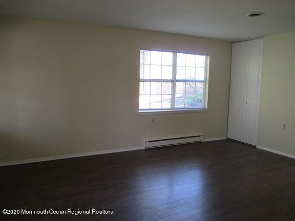 5th image of 56A Edinburgh Ln #A