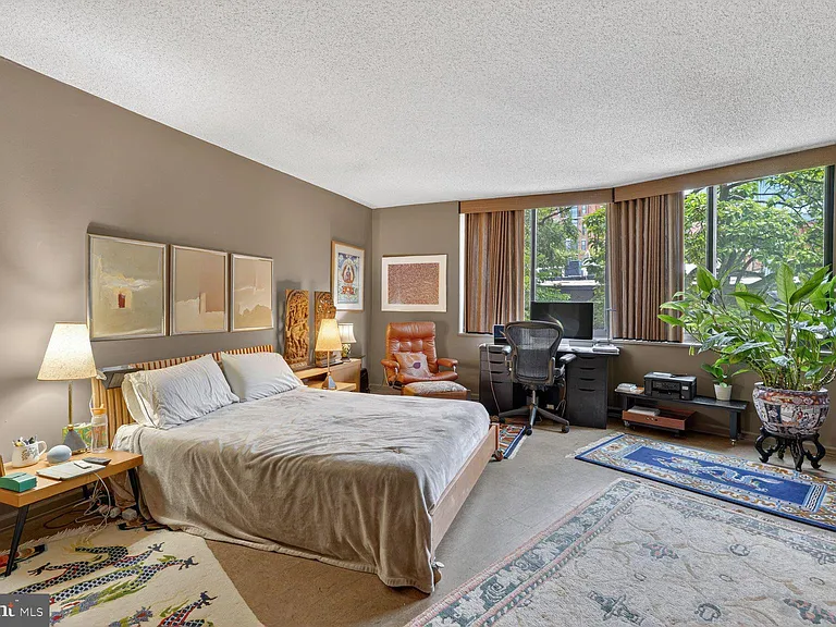 2555 Pennsylvania Ave NW #517 — Photo 7