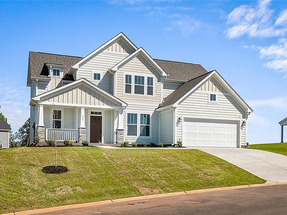 2nd image of 134 Ridgeline Row