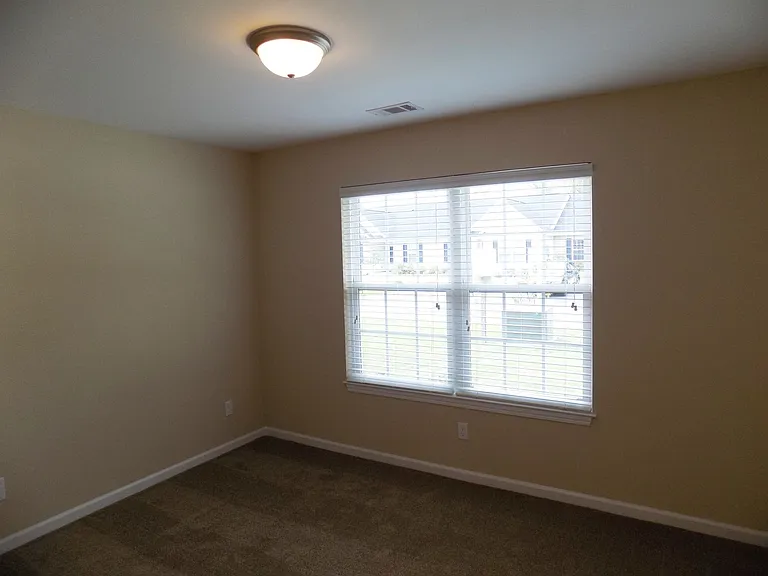 56 Rivermoor Ct — Photo 11