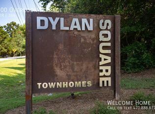 808 Overlook Ter, Atlanta, GA 30349