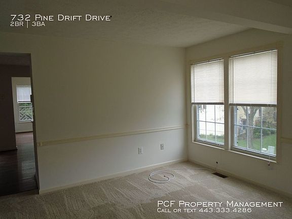 3rd image of 732 Pine Drift Dr