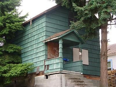 1st image of 1418 E 29th St