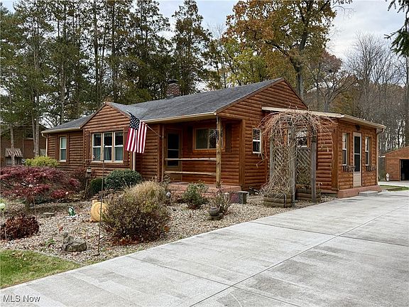 4th image of 12020 Lochwood St SW