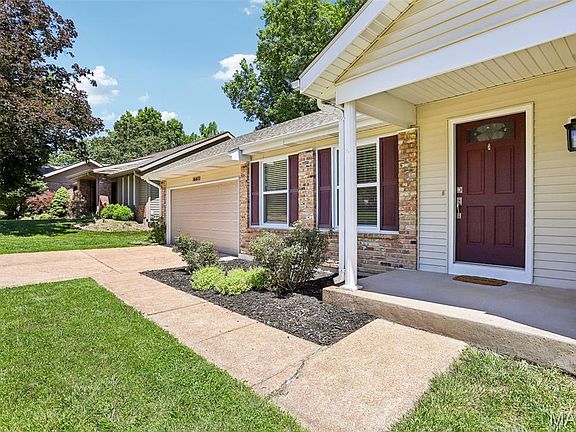 3rd image of 16471 Fullerton Meadows Dr