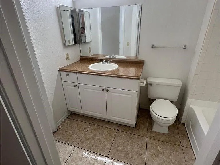 12730 Vista Isles Dr #812 — Photo 11