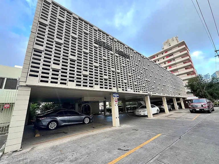 1660 Kalakaua Ave #B307 — Photo 5