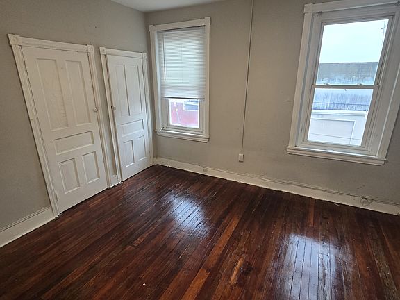 4th image of 1327 N 49th St #1