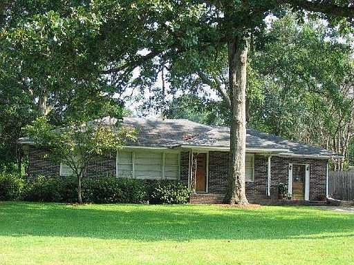 1st image of 1202 McRee Dr